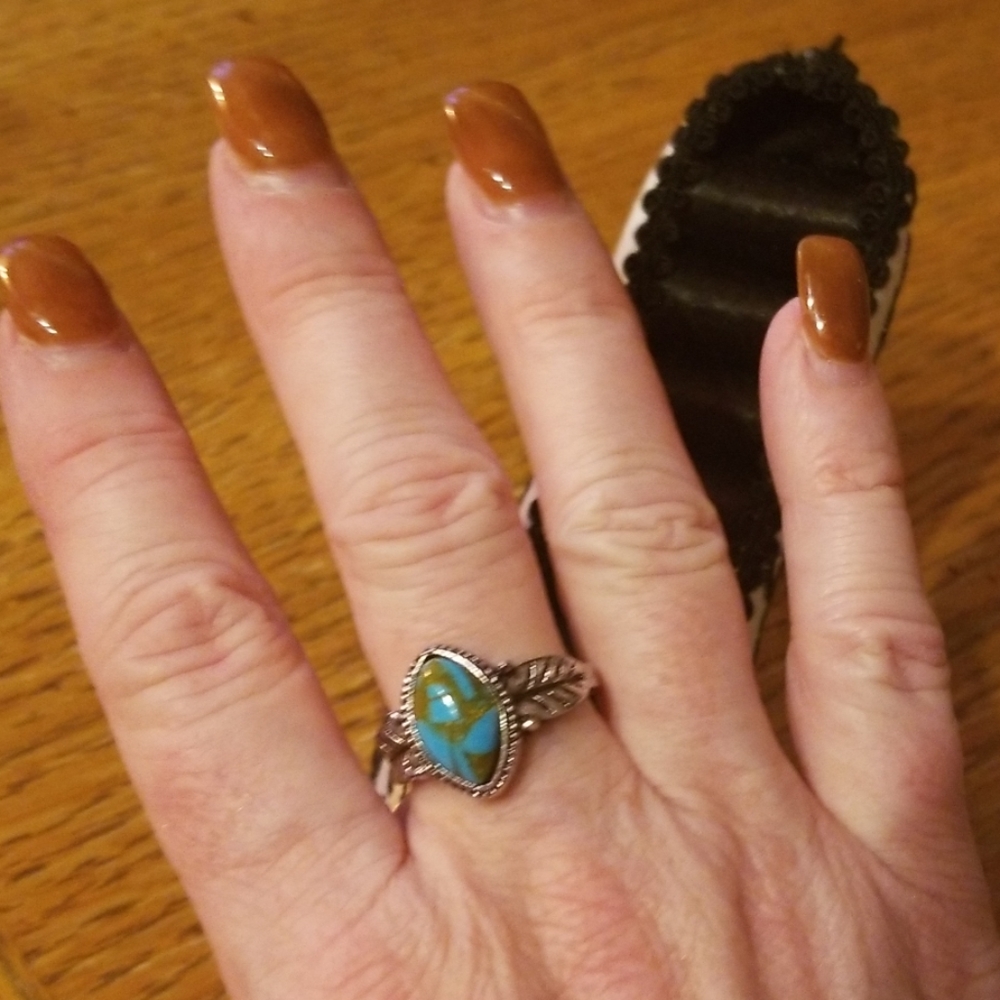 Turquoise colored stone ring - Picture 3 of 7